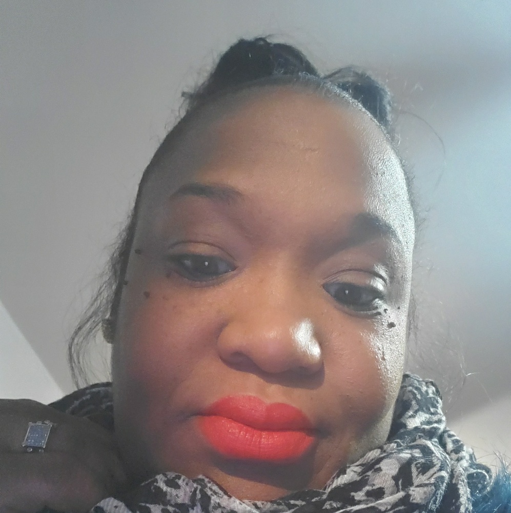 Meet your Posher, Alphia